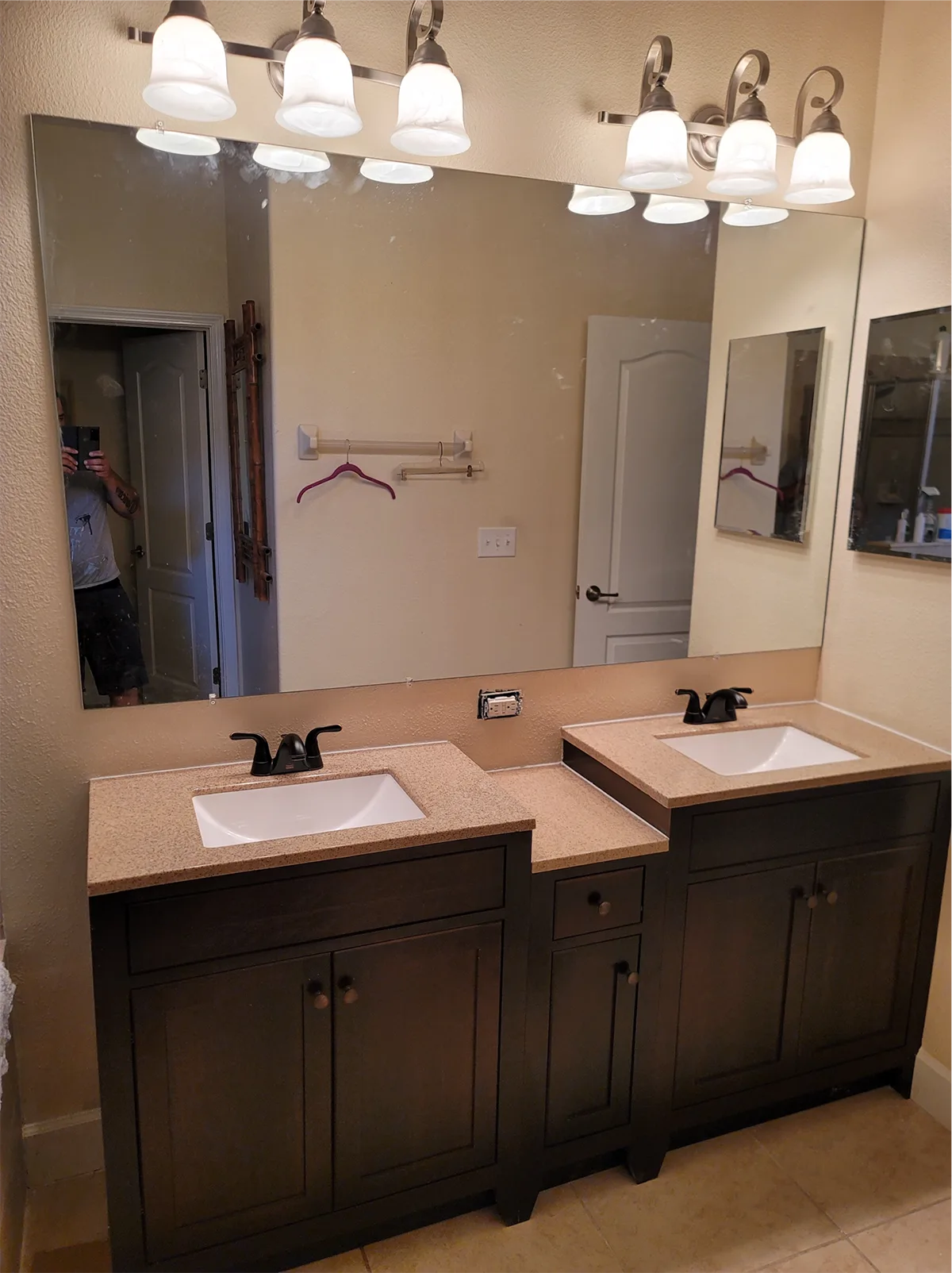 Water Mold Inspect – Bathroom Remodel 10